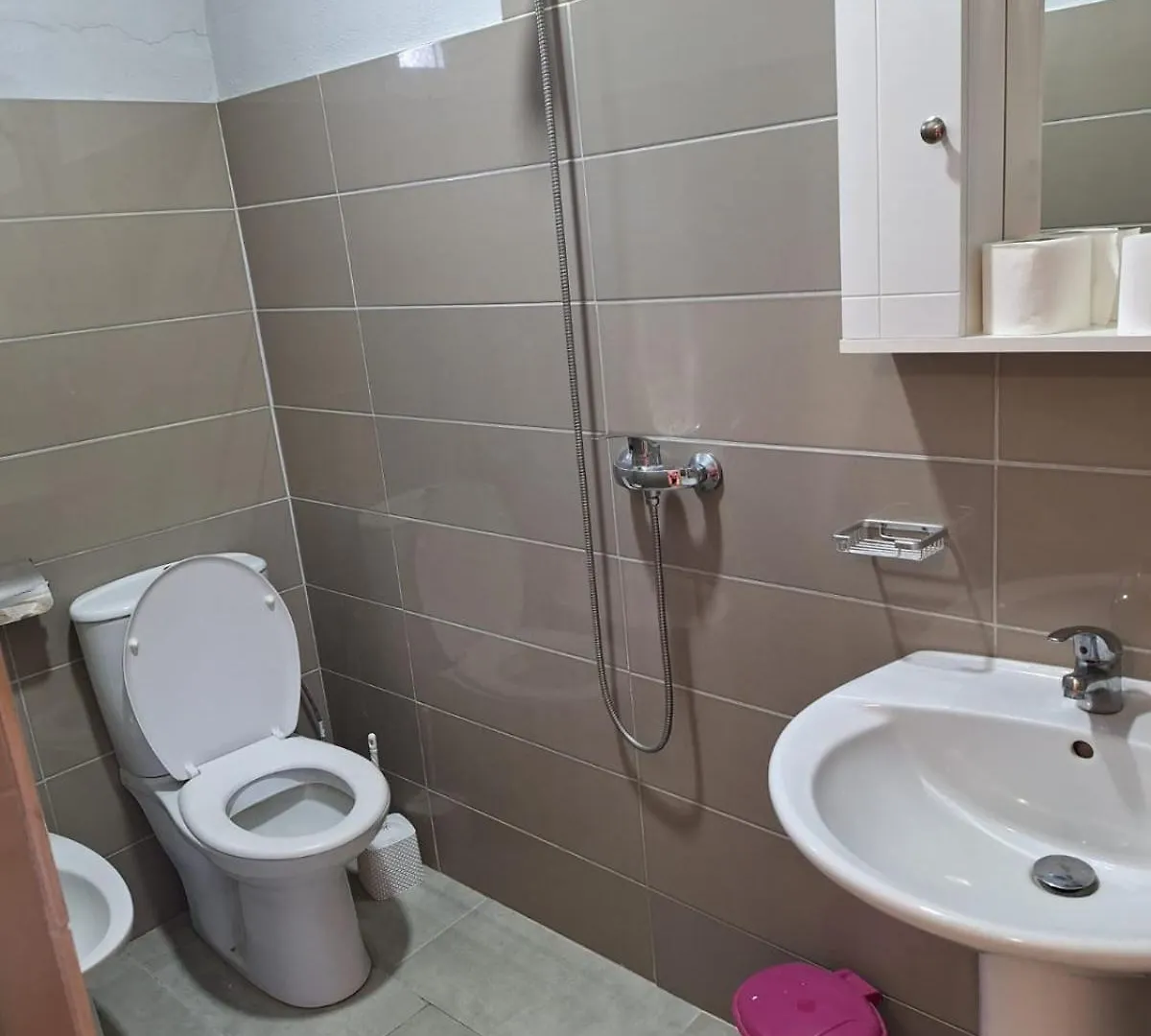 Maminas Hotel Sabi אלבניה