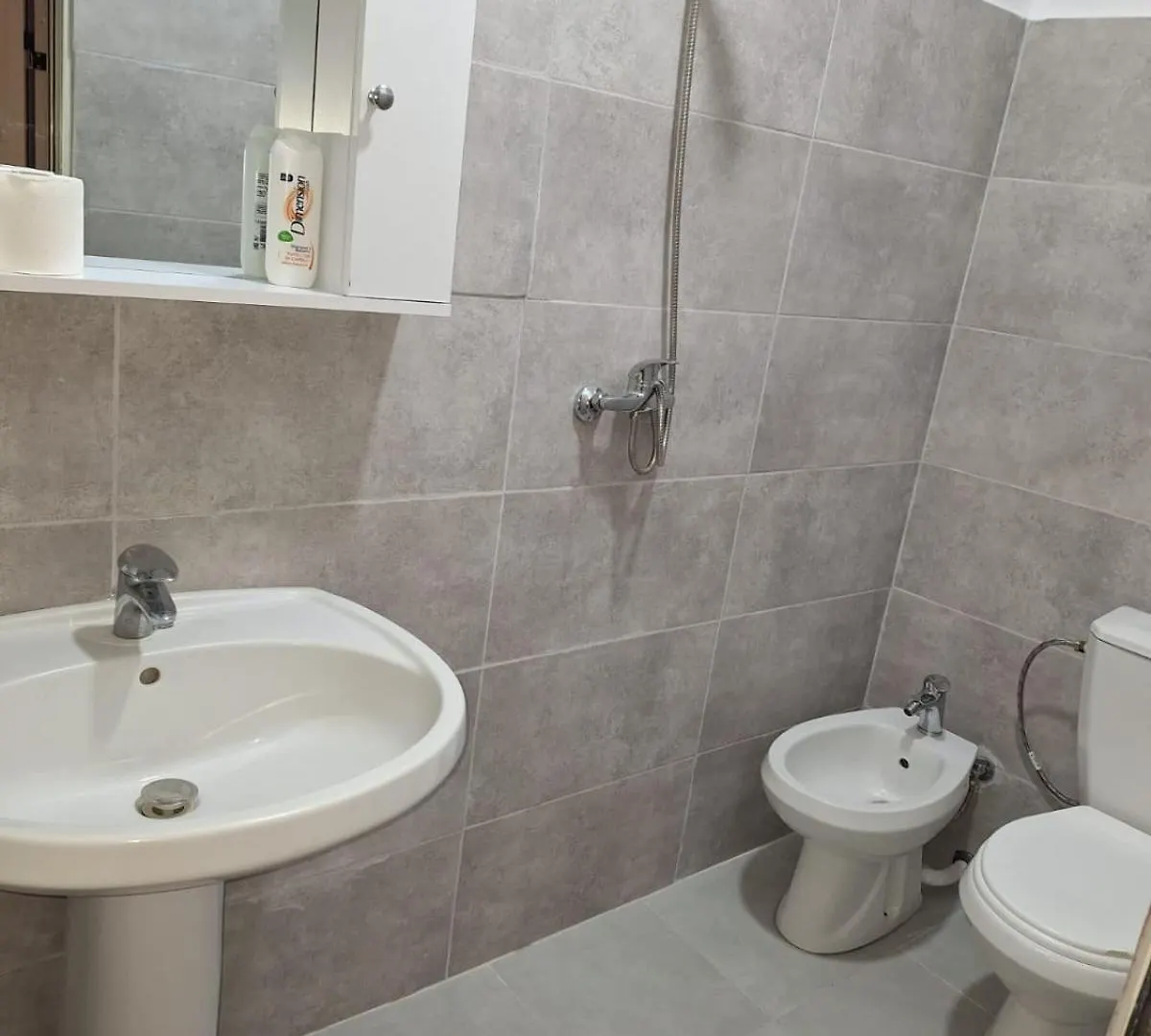 לינה וארוחת בוקר Maminas Hotel Sabi