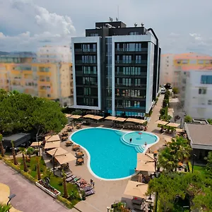 5* Hotel Supreme